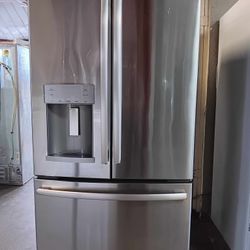 GE FRENCH DOOR COUNTER DEPTH REFRIGERATOR 