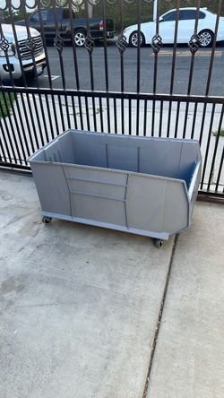 Quantum box with wheels