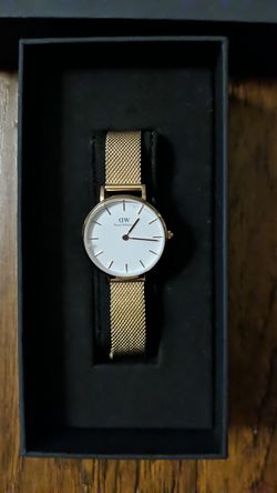 Daniel Wellington Rose Gold Watch 28mm