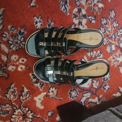 Women Shoe 5 Size
