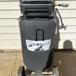 Kobalt 20 Gal Portable 150 Psi With A Bunch Of  Accessories