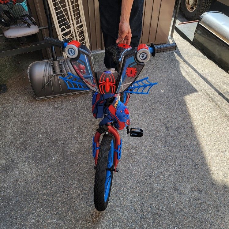 Spiderman Bike 16" With Training Wheels And Helmet