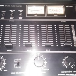 Numark  Rotary ...Dj Mixer