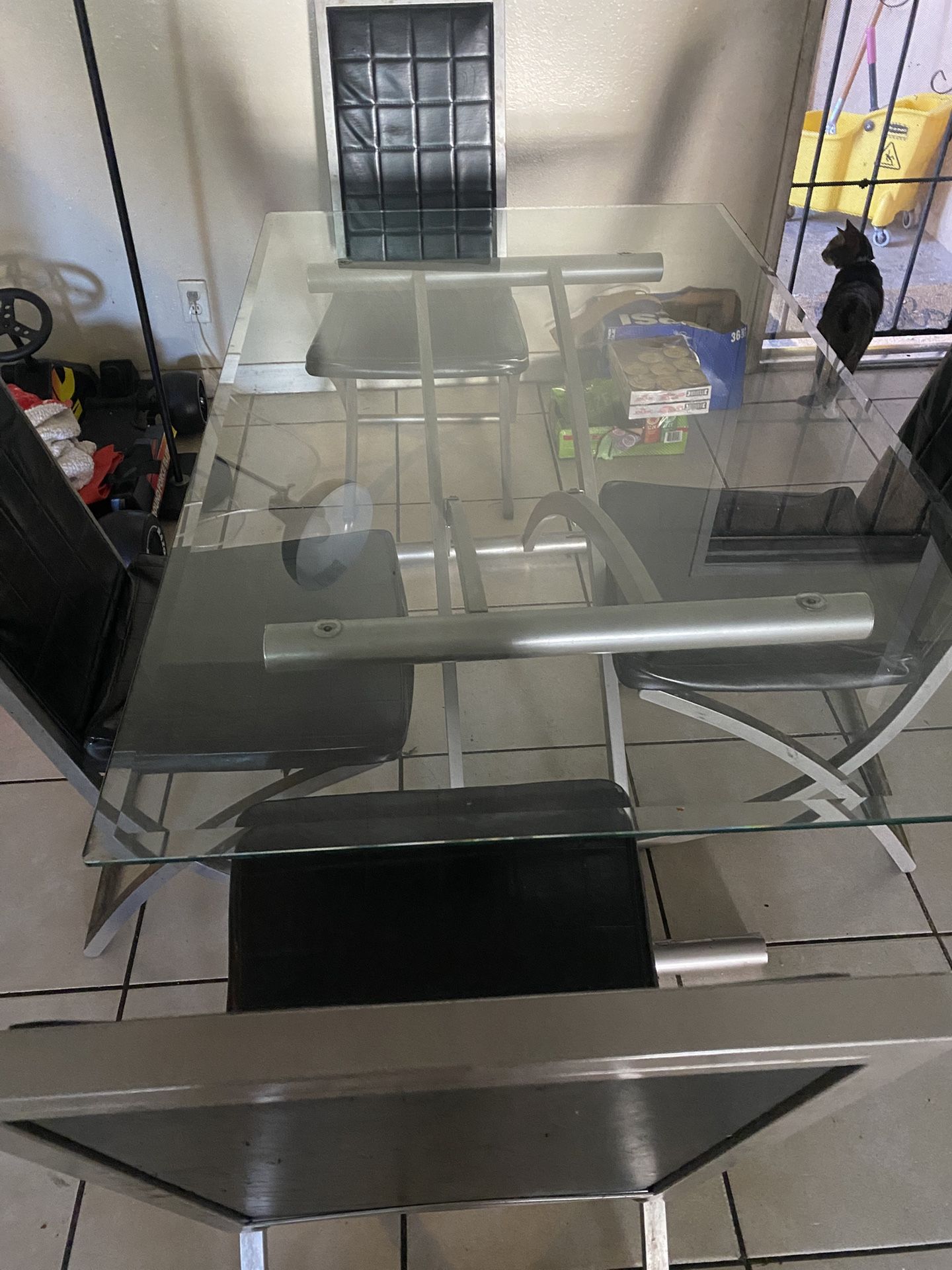 Dinning Table