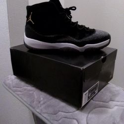 Retro Jordan 11 10.5 Men's 