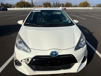 Toyota Prius C 2015