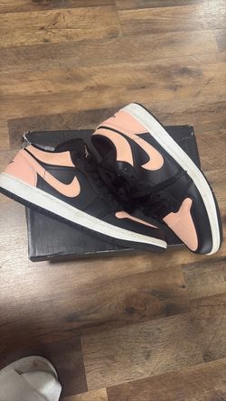 Air Jordan 1 Mid Black Pink Sneakers