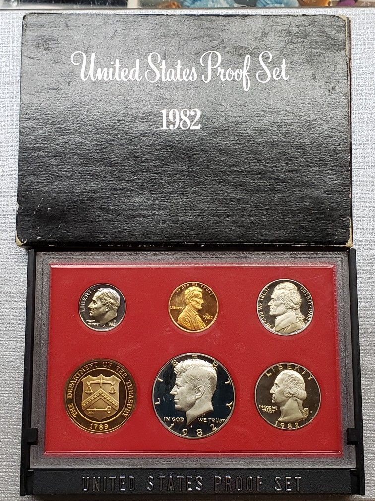 1982 Proof Set U.S. Mint Original Government Packaging OGP Collectible