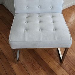 Accent Chair - Ivory