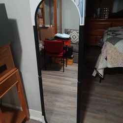 OVAL OVER THE DOOR MIRROR 