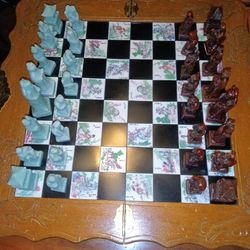 HAND CRAFTED ORIENTAL CHESS SET 