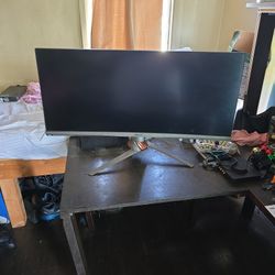 Ultrawide Monitor