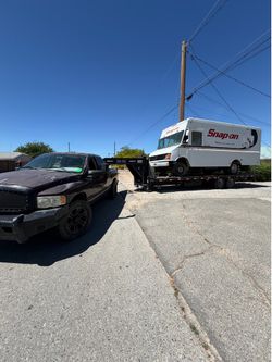 TOW/TRUCK
