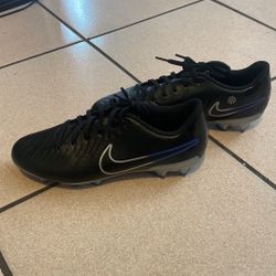 Nike Tiempo Legend Soccer Cleats