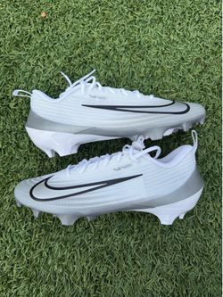 Nike Football Cleats Men’s Sizes 10.5, 11