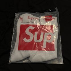 Supreme Socks