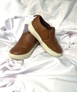 Carters Slip On Loafers 6. Lightly Used