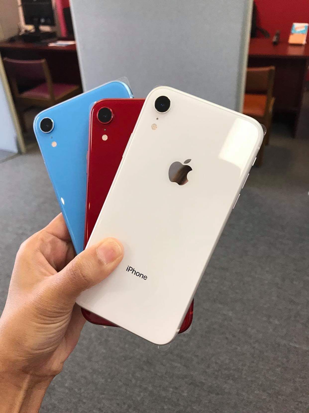 iPhone XR 64GB Unlocked Excellent Condition $489 each