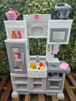 Play Kitchen
