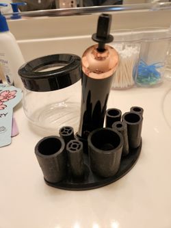 Makeup Brush Cleaner - New 