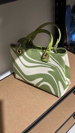 Hand bag