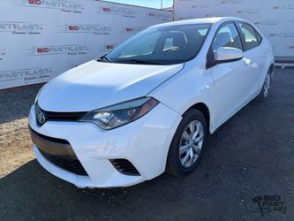 2016 Toyota Corolla LE LOW MILES