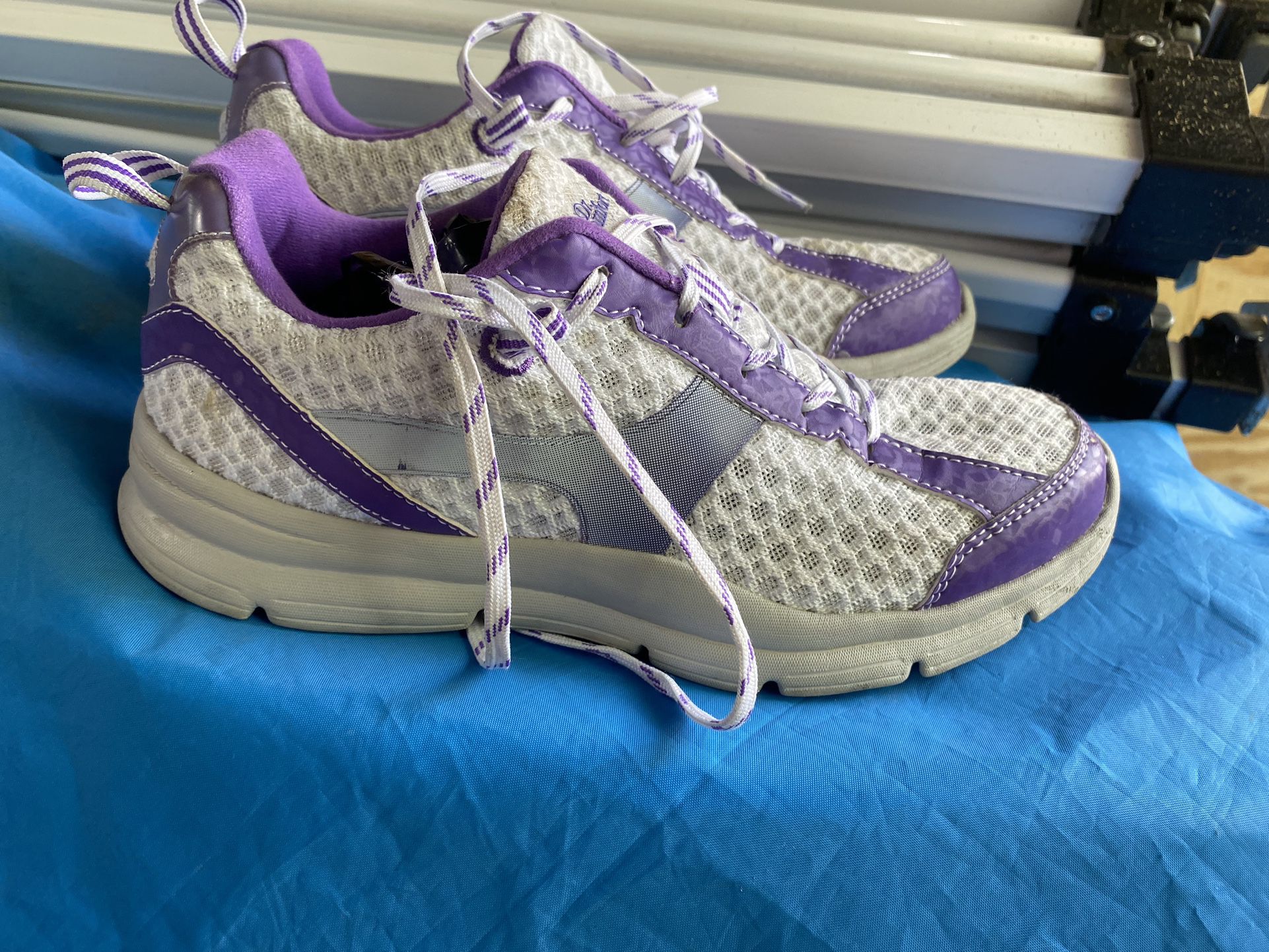 Purple Shoes 