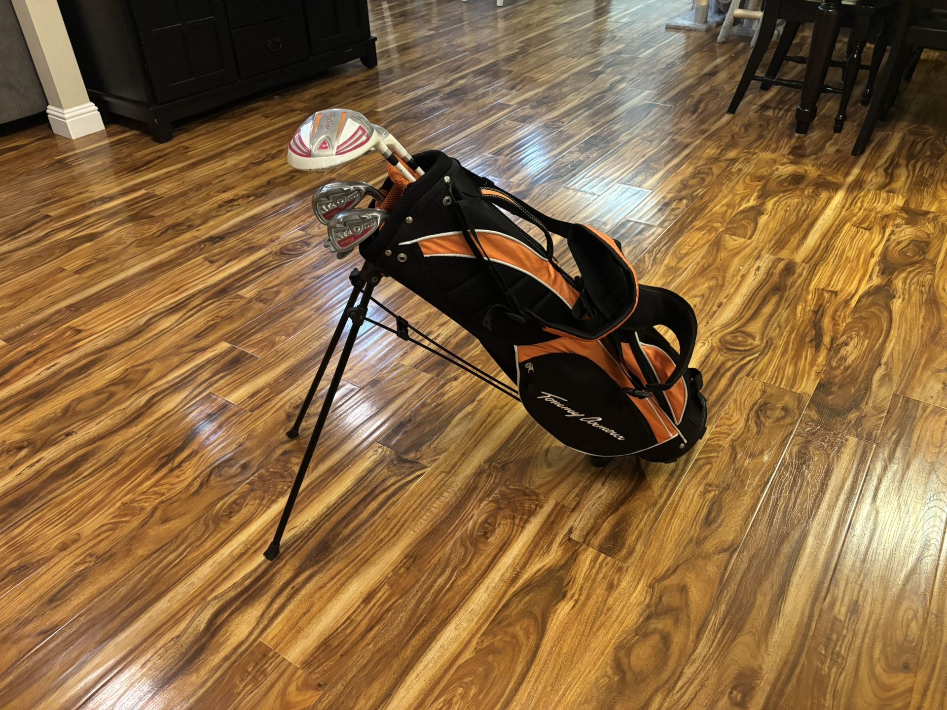 RH Youth Tommy Armour HotScot Jr. Golf Set (Driver+fairway Wood+5i+7/8i+putter+stand-up bag)