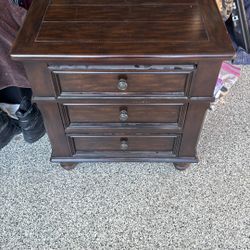 Bed Dresser
