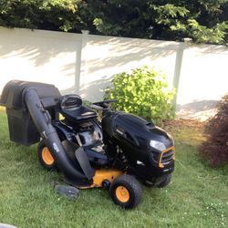 2016 Poulan Pro 42in 19hp Full Automatic Drive 