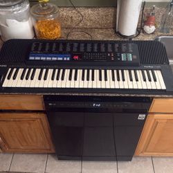 Casio Electric Piano Works Perfect 3’2” I Have A Stand For Free 