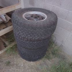 Jeep Rims And Tires 75$ For All 4