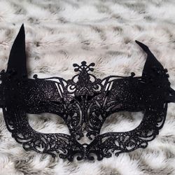 Elegant Black Lace Glitter Masquerade Mask