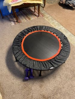 Exercise Trampoline With Detachable Bar 
