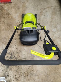 Sun Joe 14" Electric Lawn Mower, 12-Amp, w/ Grass Box