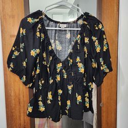 A New Day Black Floral Puff Sleeve Blouse