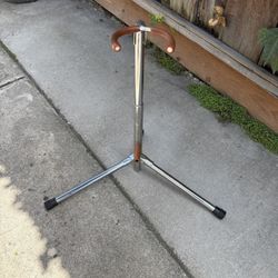 Guitar stand