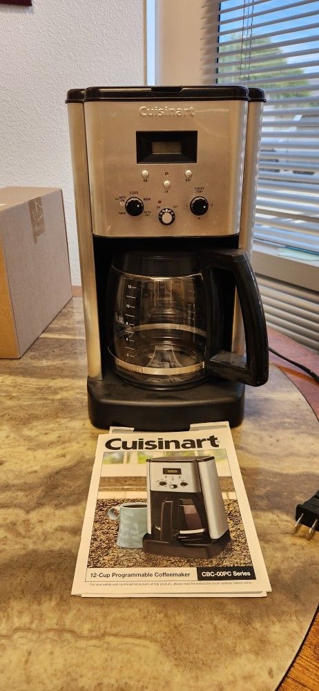 Cuisinart Coffee Maker. Programmable. CBC-00PC