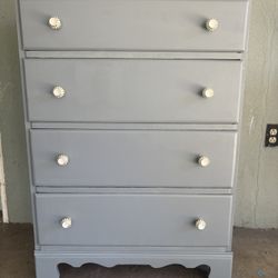 Grey dresser 4 Drawers