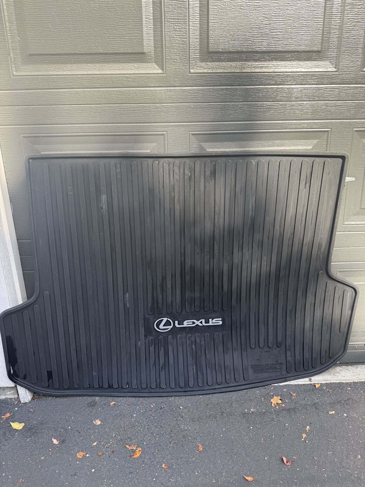 Rubber Trunk Mat OEM Lexus RX 350