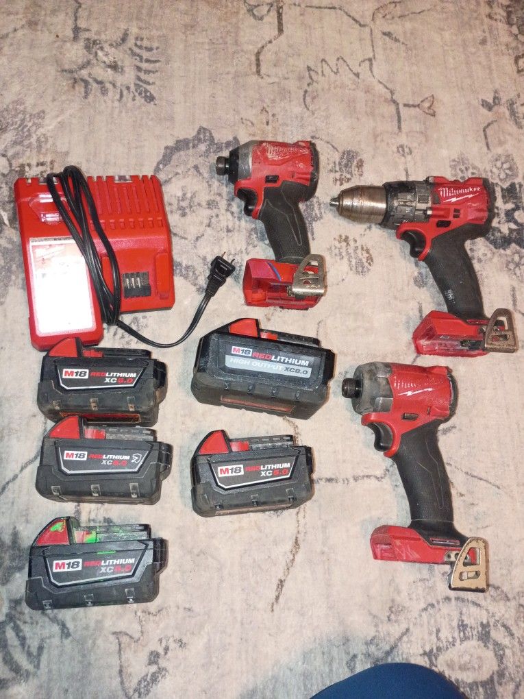 Milwaukee Power Tools