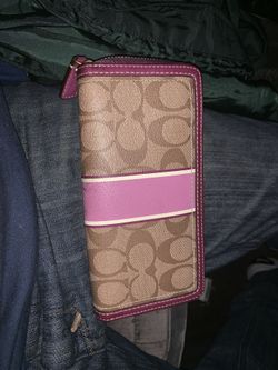Women’s coach wallet