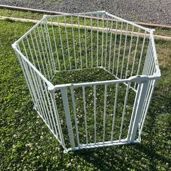 Regalo Metal 6-Panel Baby & Pet Playpen / Play Yard