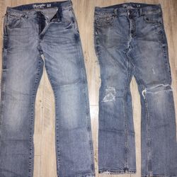 32x32 Vintage Wrangler Jeans With Rips