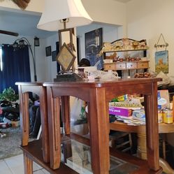 Ashley Coffee table n End Tables and Lanp