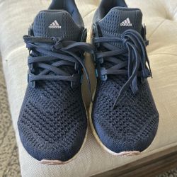 Adidas Ultra Boost Size 91/2 