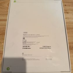 IPAD PRO 13” UNLOCKED 256GB CLEAN IMEI WIFI+CELLULAR FACTORY SEALED $1,200 CASH 