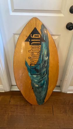 Victoria skim board surfing board