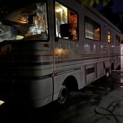 1994 Fleetwood Bounder Model 28T 
