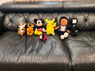 6 plush toys